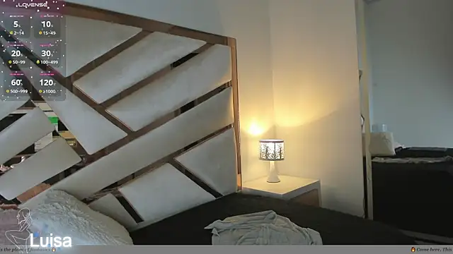 Snapshot of Naughty__Mom chatting on December 2024 04:06:01 PM Naughty Mom online show from December 2024 04:06:01 PM