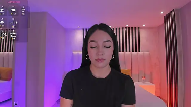 RossieRhoades online show from November 2025 07:25:01 PM