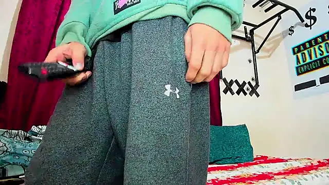 davidlatin66 online show from October 2025 04:21:02 AM