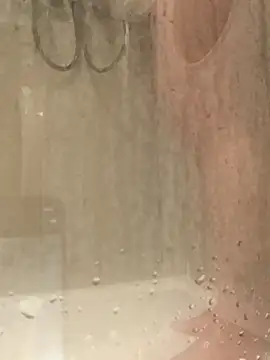 Snapshot of angelus112 chatting on November 2025 05:24:02 PM angelus112 online show from November 2025 05:24:02 PM