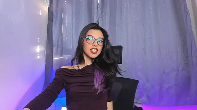 Snapshot of NanaRott chatting on September 2025 09:42:01 PM NanaRott online show from September 2025 09:42:01 PM