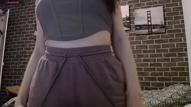  Hot Lady  online show from December 2024 06:33:01 PM