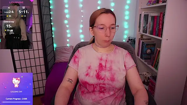 Snapshot of JustKerry chatting on October 2025 07:48:01 AM JustKerry online show from October 2025 07:48:01 AM