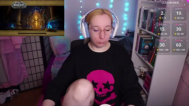 Snapshot of JustKerry chatting on October 2025 08:14:01 AM JustKerry online show from October 2025 08:14:01 AM