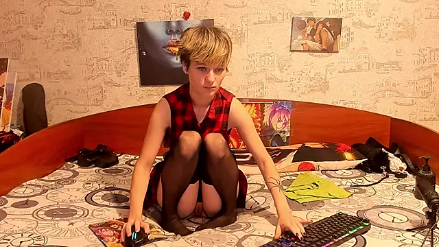 KagamiTayga online show from October 2025 02:21:01 AM