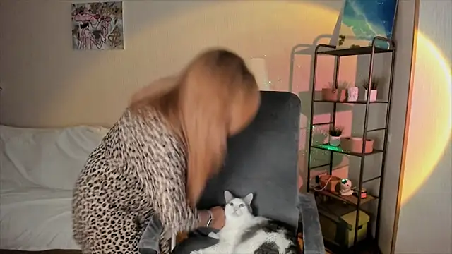 Snapshot of RebeccaMartinez chatting on September 2025 10:53:02 AM RebeccaMartinez online show from September 2025 10:53:02 AM