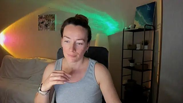 Snapshot of RebeccaMartinez chatting on November 2025 07:28:01 AM RebeccaMartinez online show from November 2025 07:28:01 AM