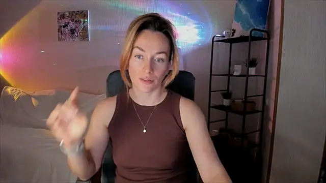 Snapshot of RebeccaMartinez chatting on November 2025 08:24:01 AM RebeccaMartinez online show from November 2025 08:24:01 AM