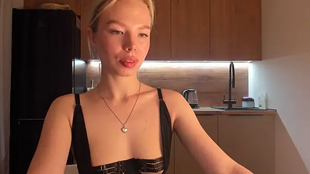 Snapshot of Olivia_Bells chatting on March 2025 09:35:01 PM Olivia Bells online show from March 2025 09:35:01 PM