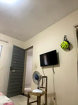 Snapshot of -Marivalda- chatting on November 2025 05:02:01 PM -Marivalda- online show from November 2025 05:02:01 PM