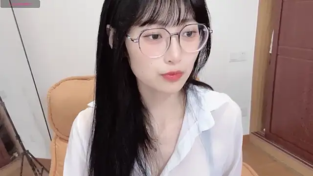 Snapshot of 4uoki chatting on October 2025 05:35:02 PM 4uoki online show from October 2025 05:35:02 PM