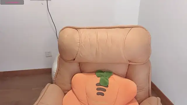 Snapshot of 4uoki chatting on November 2025 04:25:01 PM 4uoki online show from November 2025 04:25:01 PM