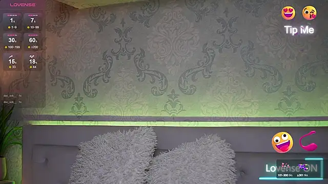 Snapshot of AmyKaiya chatting on February 2025 09:09:01 PM AmyKaiya online show from February 2025 09:09:01 PM