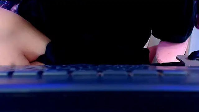 Snapshot of SelfSuck9inchs chatting on October 2025 02:57:02 AM SelfSuck9inchs online show from October 2025 02:57:02 AM