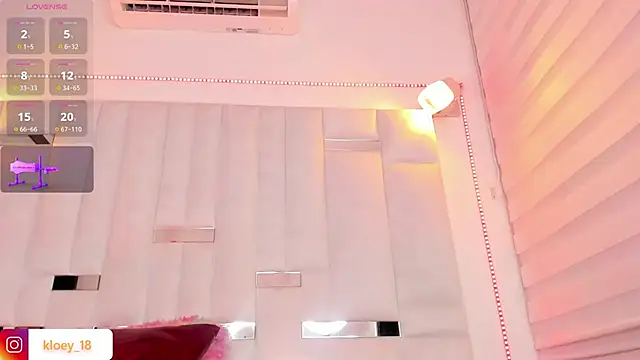 Snapshot of kloey_hoot chatting on December 2024 03:58:01 PM kloey hoot online show from December 2024 03:58:01 PM