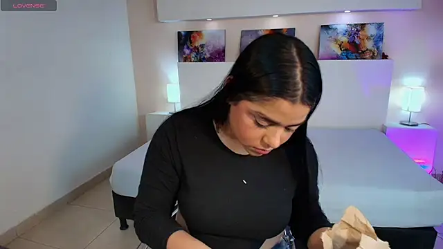 LyndaKimm online show from January 2025 05:11:02 AM