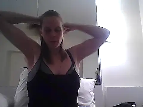 WildScorpio86 online show from February 2025 06:24:01 PM