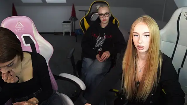 Snapshot of Amelia_Blaze chatting on October 2025 10:48:01 AM Amelia Blaze online show from October 2025 10:48:01 AM