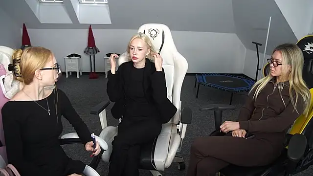 Snapshot of Amelia_Blaze chatting on October 2025 10:38:01 AM Amelia Blaze online show from October 2025 10:38:01 AM