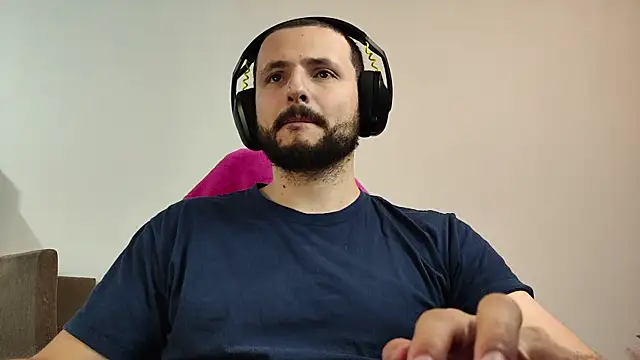 Snapshot of iurytx chatting on September 2025 10:37:02 PM iurytx online show from September 2025 10:37:02 PM