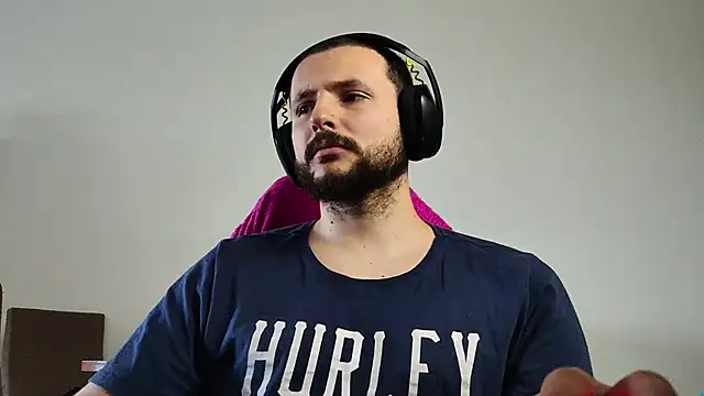 Snapshot of iurytx chatting on October 2025 07:45:01 PM iurytx online show from October 2025 07:45:01 PM