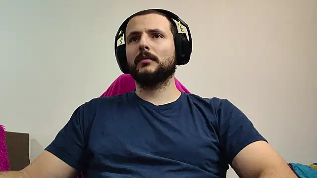 Snapshot of iurytx chatting on October 2025 12:33:02 AM iurytx online show from October 2025 12:33:02 AM