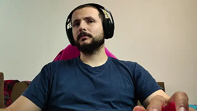 Snapshot of iurytx chatting on October 2025 08:59:01 AM iurytx online show from October 2025 08:59:01 AM