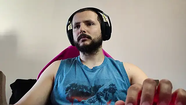 Snapshot of iurytx chatting on October 2025 10:37:01 AM iurytx online show from October 2025 10:37:01 AM