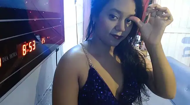 Chiara petterson online show from December 2024 05:21:01 AM