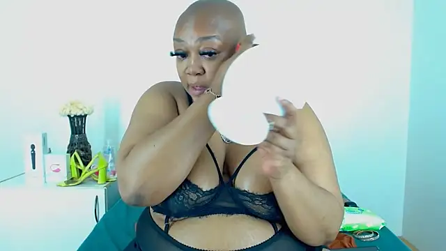 QUEENxJESSI online show from September 2025 03:41:02 AM