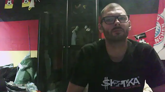 Snapshot of Die-geile-Sau chatting on September 2025 02:38:01 PM Die-geile-Sau online show from September 2025 02:38:01 PM