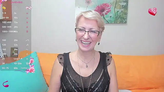 iamyourdream89 online show from December 2024 09:35:01 AM