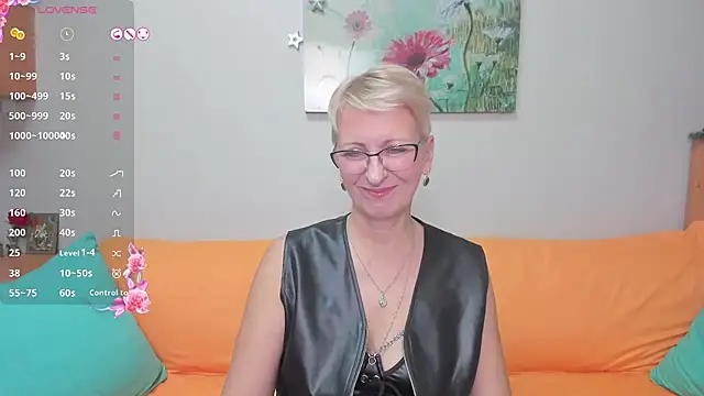iamyourdream89 online show from December 2024 09:11:01 PM