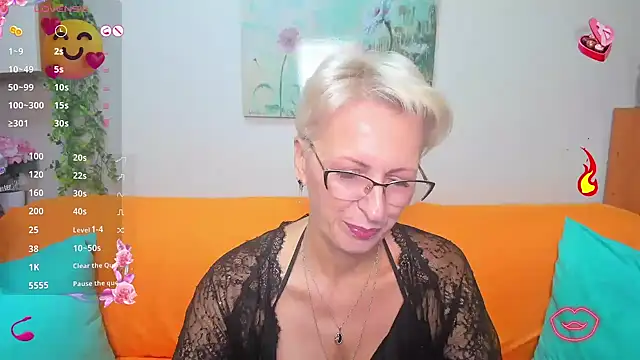 Snapshot of iamyourdream89 chatting on October 2025 10:12:02 AM iamyourdream89 online show from October 2025 10:12:02 AM