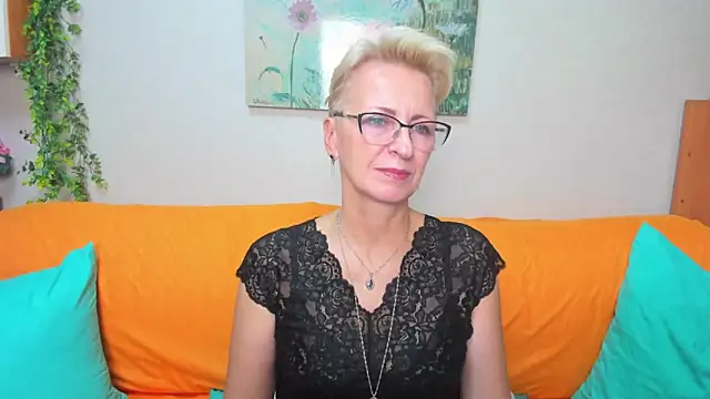 Snapshot of iamyourdream89 chatting on October 2025 12:14:01 PM iamyourdream89 online show from October 2025 12:14:01 PM