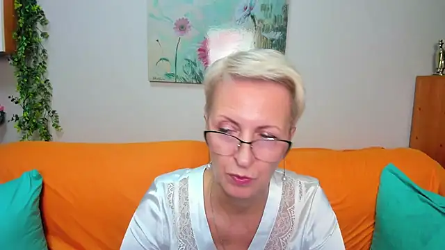 Snapshot of iamyourdream89 chatting on October 2025 01:44:01 PM iamyourdream89 online show from October 2025 01:44:01 PM