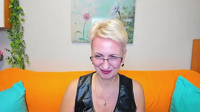 Snapshot of iamyourdream89 chatting on November 2025 07:57:02 PM iamyourdream89 online show from November 2025 07:57:02 PM