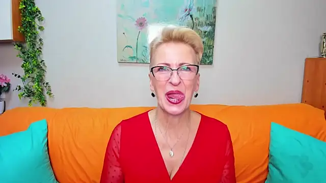 Snapshot of iamyourdream89 chatting on November 2025 12:03:01 PM iamyourdream89 online show from November 2025 12:03:01 PM