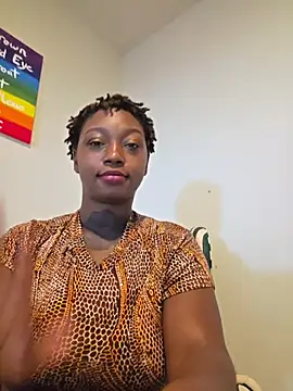 Snapshot of GoddessChrystalRu chatting on November 2025 12:21:02 AM GoddessChrystalRu online show from November 2025 12:21:02 AM