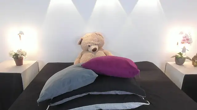 natassha1 online show from October 2025 10:46:02 AM