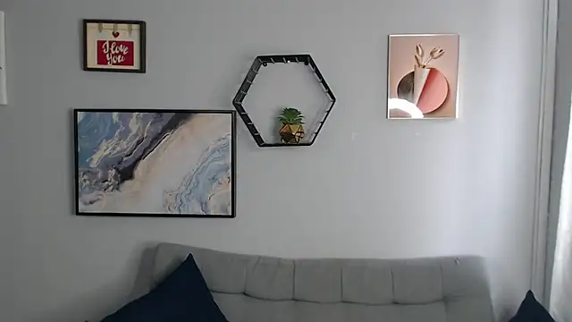 Amber Etan online show from September 2025 03:37:02 PM