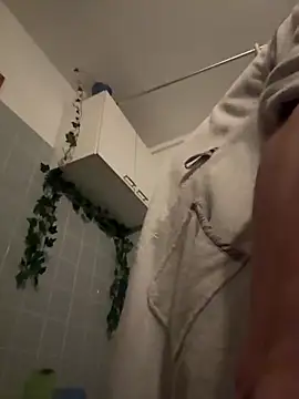 Toyjungee online show from October 2025 01:25:01 AM