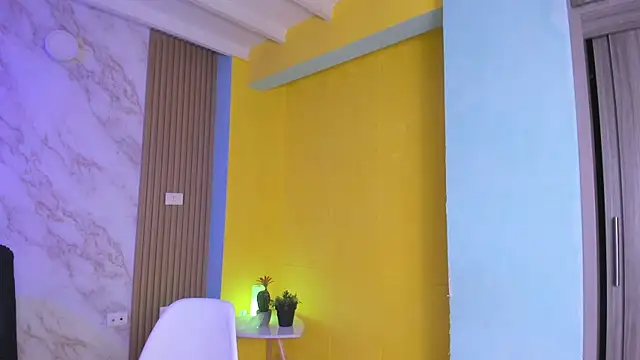 Snapshot of Megan_blue7 chatting on October 2025 11:21:01 AM Megan blue7 online show from October 2025 11:21:01 AM