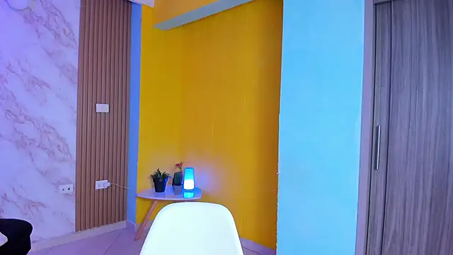 Snapshot of Megan_blue7 chatting on November 2025 11:33:02 AM Megan blue7 online show from November 2025 11:33:02 AM