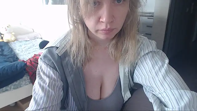 amanda kiss kiss online show from February 2025 11:55:01 AM