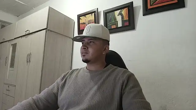 Snapshot of myke_andrade chatting on October 2025 05:25:01 AM myke andrade online show from October 2025 05:25:01 AM