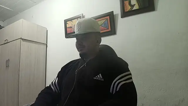 Snapshot of myke_andrade chatting on October 2025 04:00:02 AM myke andrade online show from October 2025 04:00:02 AM