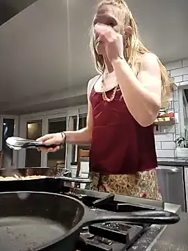 GoldenFlameGoddess online show from February 2025 02:04:01 AM