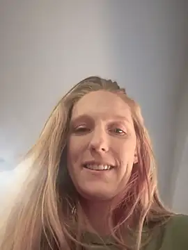 GoldenFlameGoddess online show from February 2025 10:26:02 PM