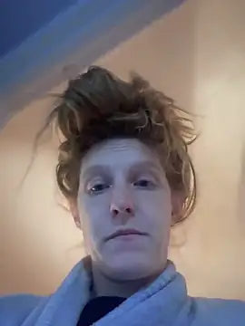 GoldenFlameGoddess online show from February 2025 02:37:02 AM